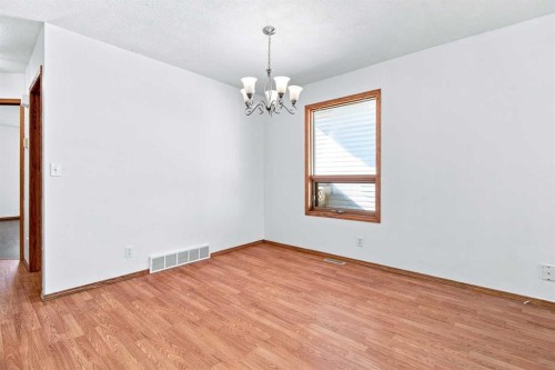 3809 50 Avenue, Sylvan Lake, AB 