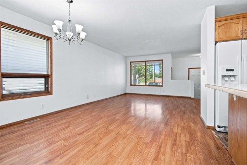 3809 50 Avenue, Sylvan Lake, AB 