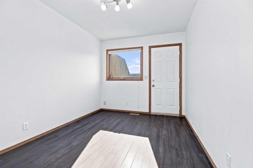 3809 50 Avenue, Sylvan Lake, AB 