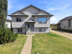 228 Jenner Crescent Red Deer, AB T4P 0B5