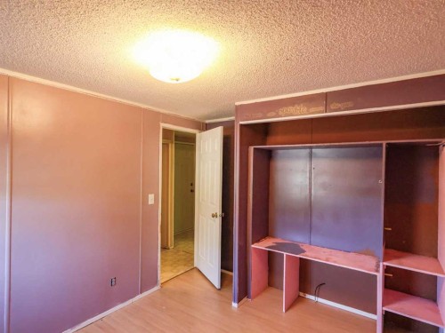 6024 Spruce Crescent, Stettler, AB 