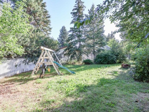 6024 Spruce Crescent, Stettler, AB 