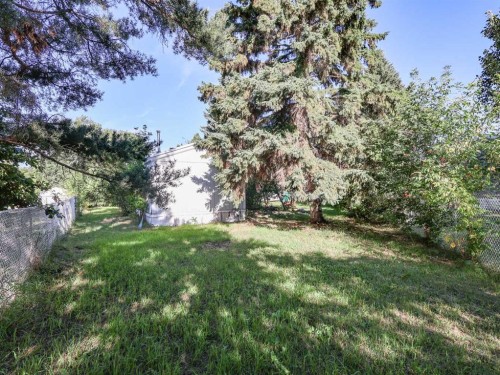 6024 Spruce Crescent, Stettler, AB 