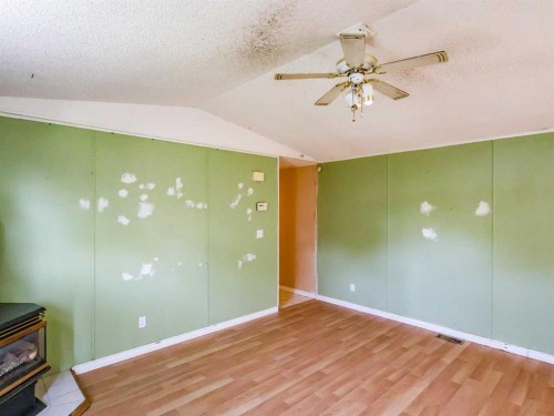 6024 Spruce Crescent, Stettler, AB 