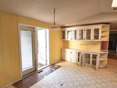 6024 Spruce Crescent, Stettler, AB 