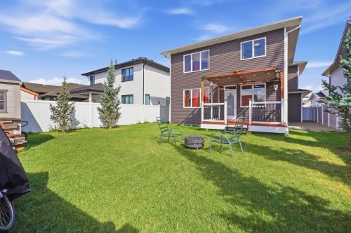 10 Mitchell Crescent, Blackfalds, AB 
