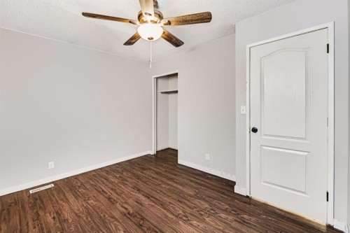 29 Abbott Close, Red Deer, AB 