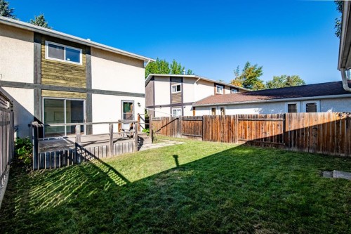 29 Abbott Close, Red Deer, AB 