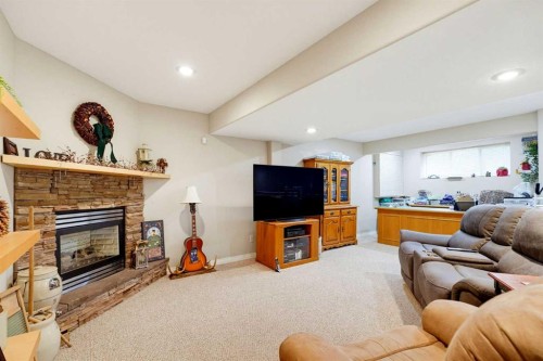 66 Dumas Crescent, Red Deer, AB 