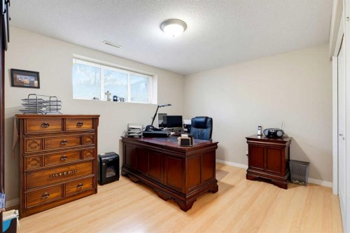 66 Dumas Crescent, Red Deer, AB 