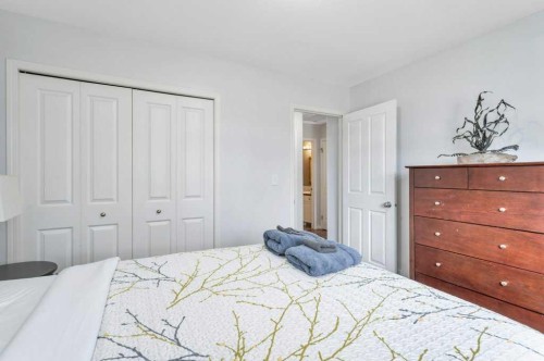 104 Old Boomer Road, Sylvan Lake, AB 
