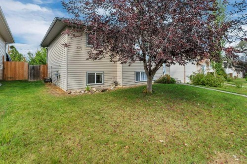 104 Old Boomer Road, Sylvan Lake, AB 