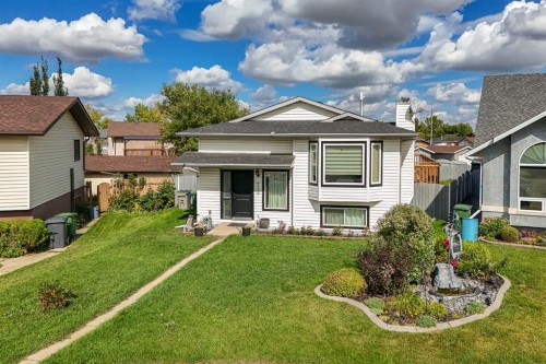 6130 52 Street Close  Ponoka, AB T4J 1E8