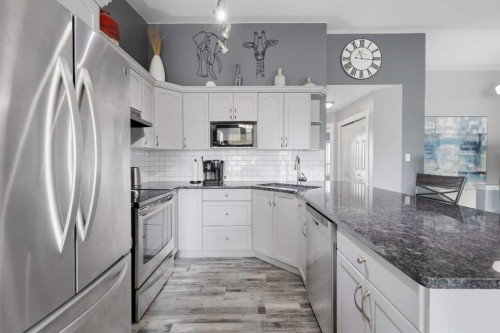 276 Lindsay Avenue, Red Deer, AB 