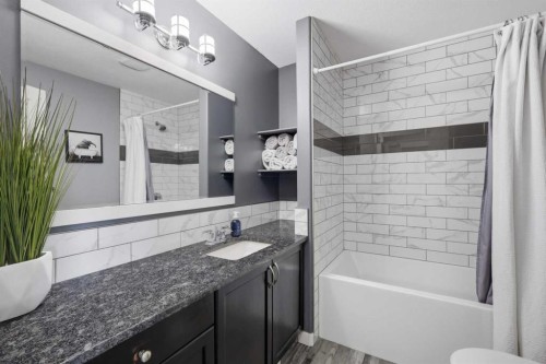276 Lindsay Avenue, Red Deer, AB 