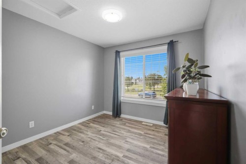 276 Lindsay Avenue, Red Deer, AB 