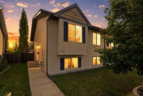 276 Lindsay Avenue  Red Deer, AB T4R 3G7