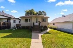 5229 50 Street Camrose, AB T4V 1R4
