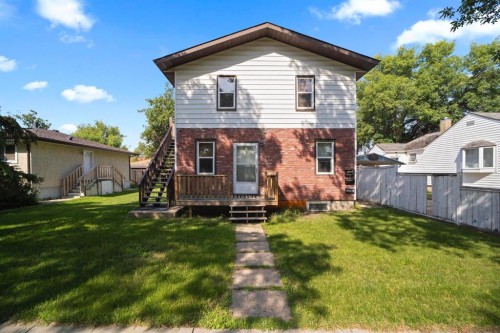 5212 52 Street  Camrose, AB T4V 1V8