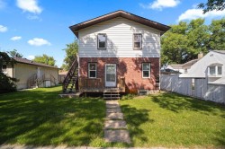 5212 52 Street Camrose, AB T4V 1V8