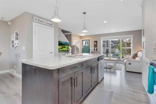 30 Hawthorn Place, Sylvan Lake, AB 