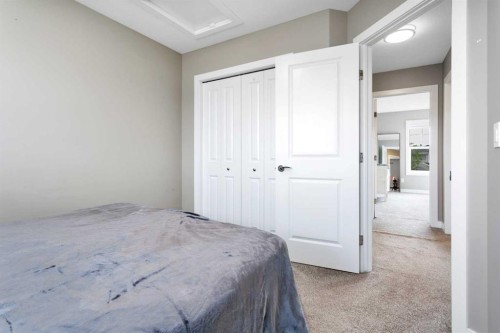 30 Hawthorn Place, Sylvan Lake, AB 