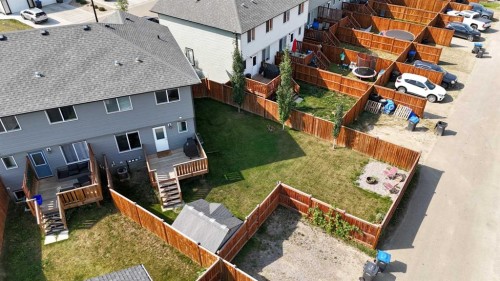 30 Hawthorn Place, Sylvan Lake, AB 