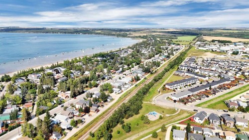 30 Hawthorn Place, Sylvan Lake, AB 