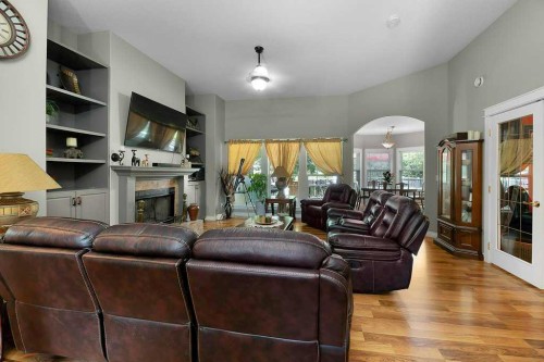 12 Iron Wolf Ridge, Lacombe, AB 