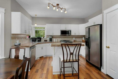 12 Iron Wolf Ridge, Lacombe, AB 
