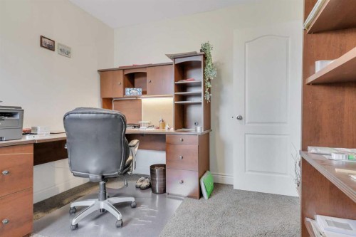 67 Arnold Close, Red Deer, AB 