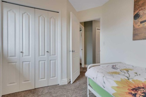 67 Arnold Close, Red Deer, AB 