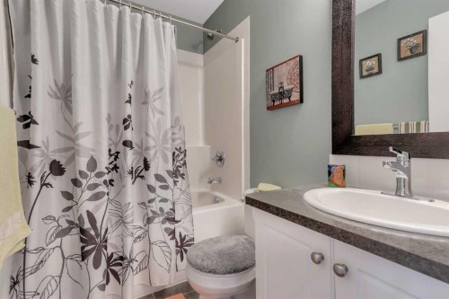 67 Arnold Close, Red Deer, AB 