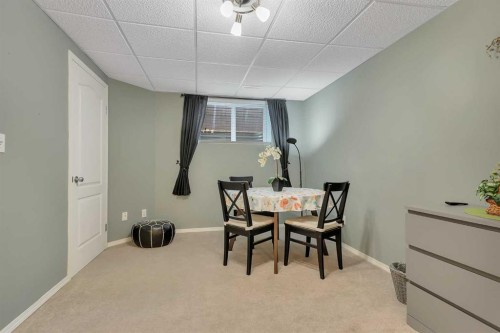 67 Arnold Close, Red Deer, AB 