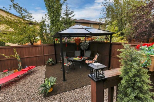 67 Arnold Close, Red Deer, AB 