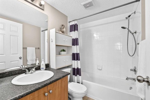 3116-10 Prestwick Bay Se, Calgary, AB 
