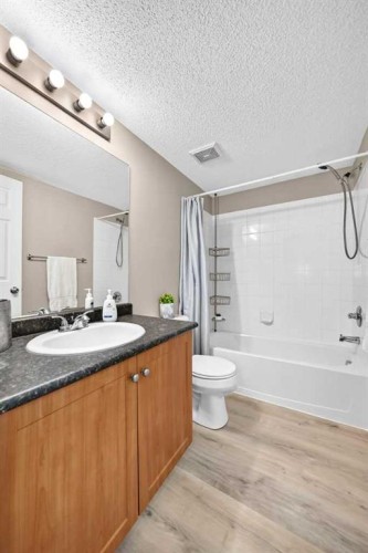 3116-10 Prestwick Bay Se, Calgary, AB 