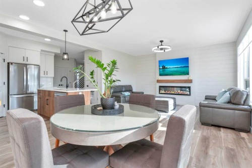 103 Crestview Boulevard, Sylvan Lake, AB 