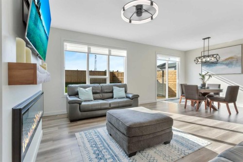 103 Crestview Boulevard, Sylvan Lake, AB 