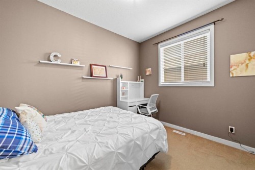 7510 40 Avenue, Camrose, AB 