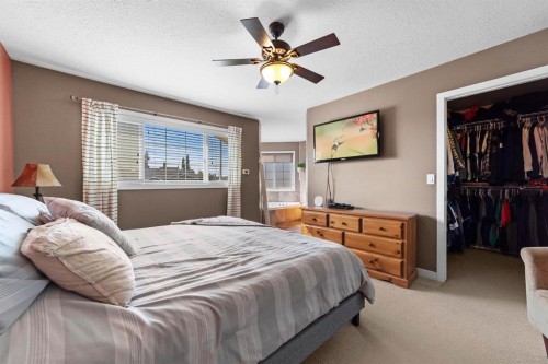 7510 40 Avenue, Camrose, AB 