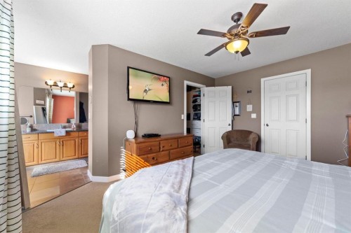 7510 40 Avenue, Camrose, AB 