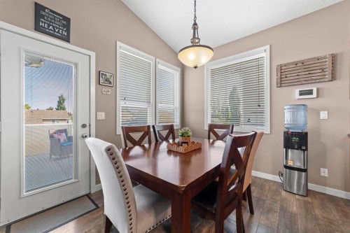 7510 40 Avenue, Camrose, AB 