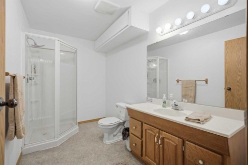 14 Wildrose Drive, Sylvan Lake, AB 