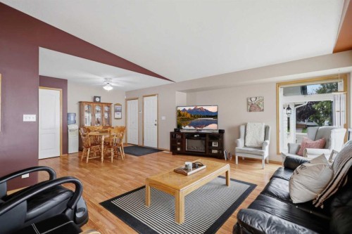 14 Wildrose Drive, Sylvan Lake, AB 