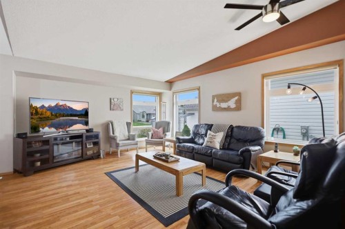 14 Wildrose Drive, Sylvan Lake, AB 