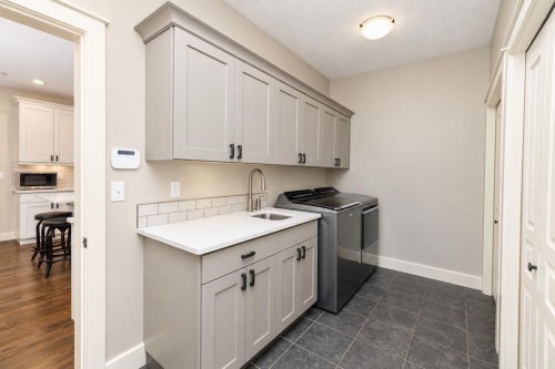22 Atter Close, Red Deer, AB 