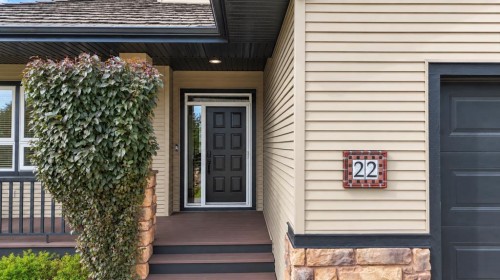 22 Atter Close, Red Deer, AB 