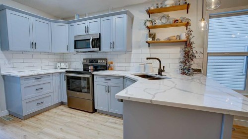 31 Vickers Close, Red Deer, AB 