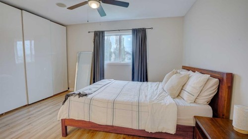 31 Vickers Close, Red Deer, AB 
